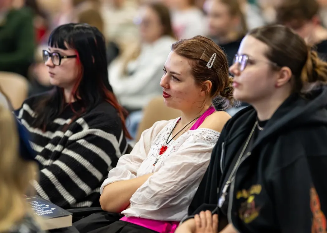 Publiczność podczas spotkania z cyklu Naukowe środy na UWM