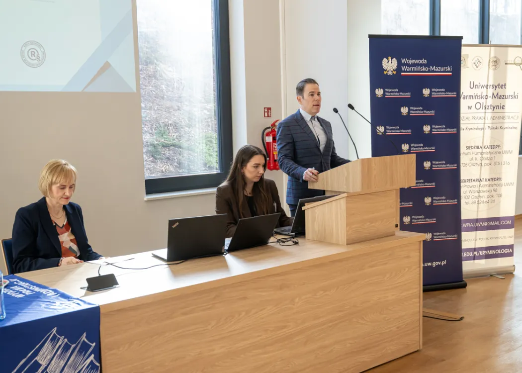 konferencja Architektura kłamstwa: Konsekwencje dezinformacji dla polityki kryminalnej i świadomości społecznej