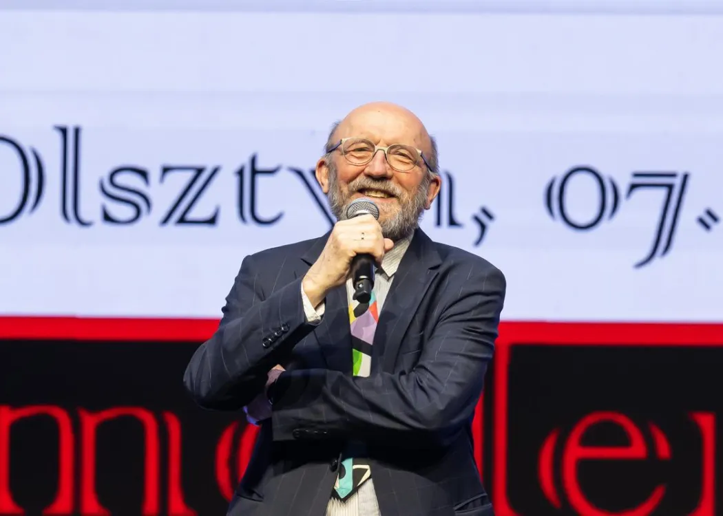 Warmia Inspiration 2026: Artur Barciś podczas wystąpienia