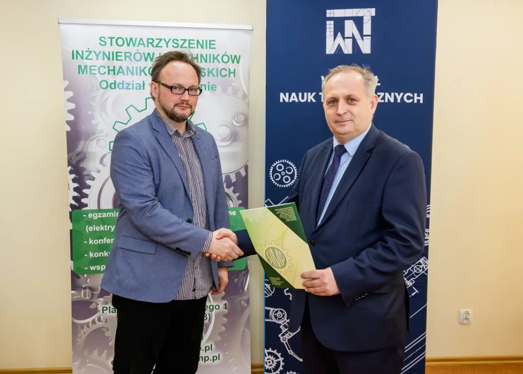 nagrodzeni przez SIMP