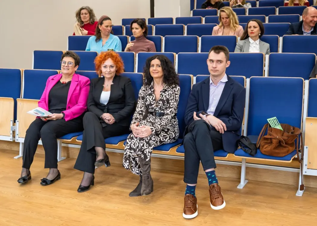 Uczestnicy seminarium Wykorzenieni 