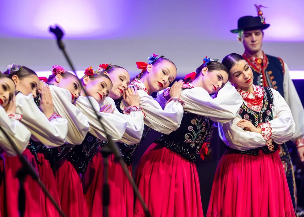 Gala Skrzydła Warmii i Mazur: taniec w strojach ludowych