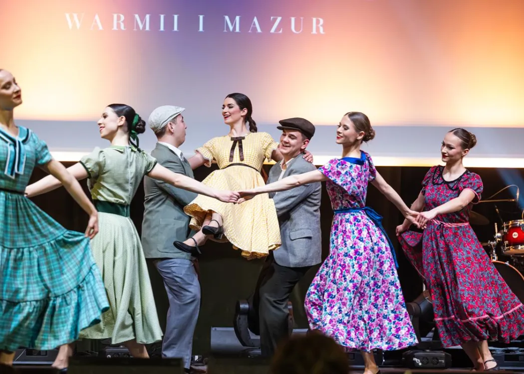 Gala Skrzydła Warmii i Mazur: zespół Kortowo na scenie
