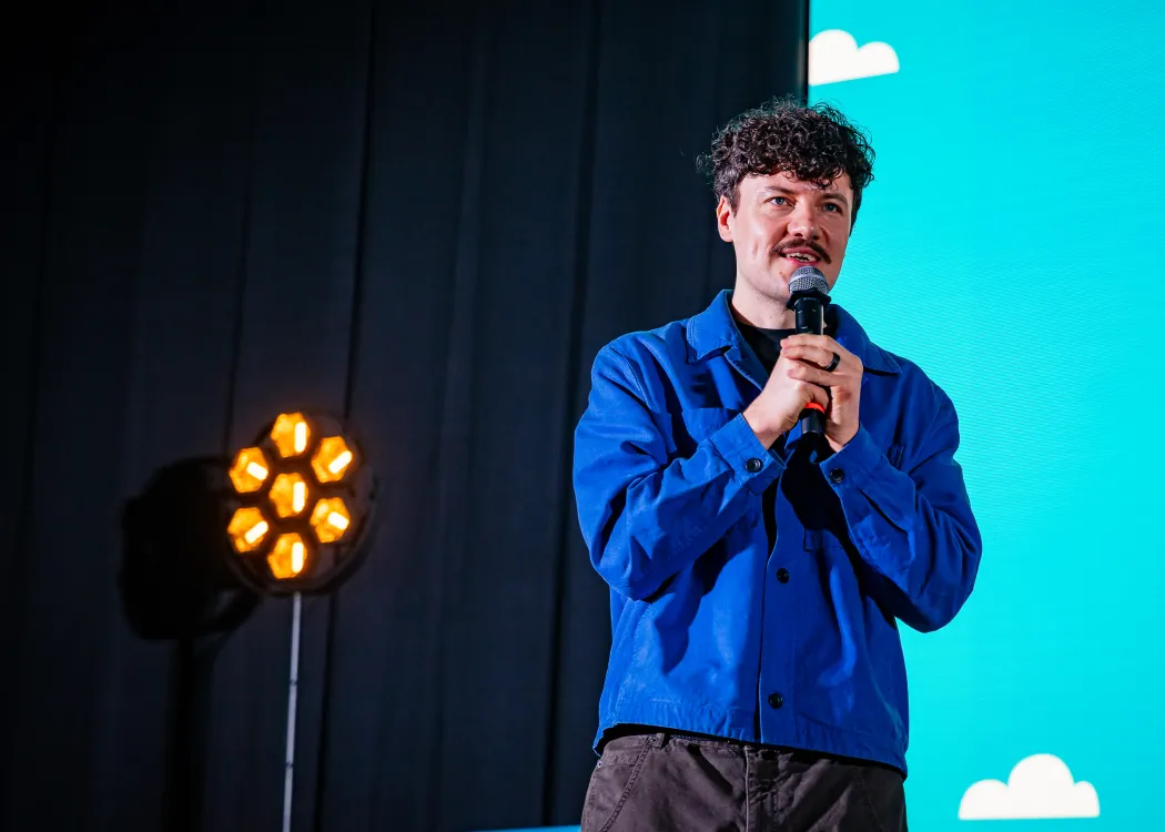 Dzień Otwarty UWM 2026: Konrad Skotnicki podczas prelekcji 