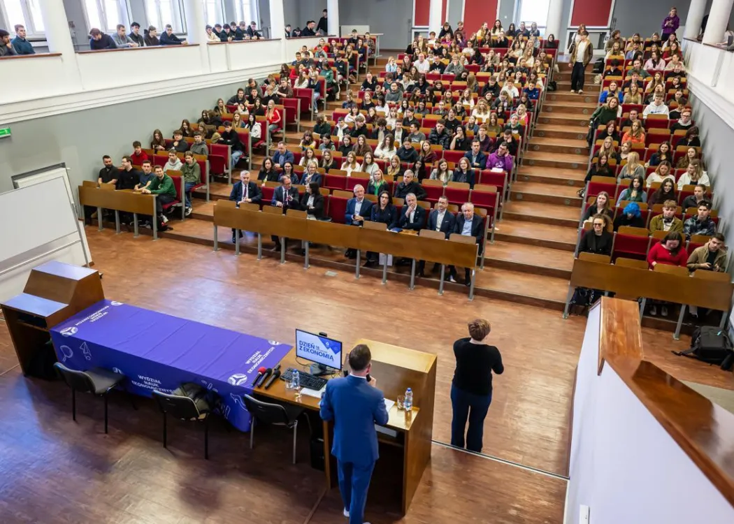 Uczestnicy dnia z ekonomią 