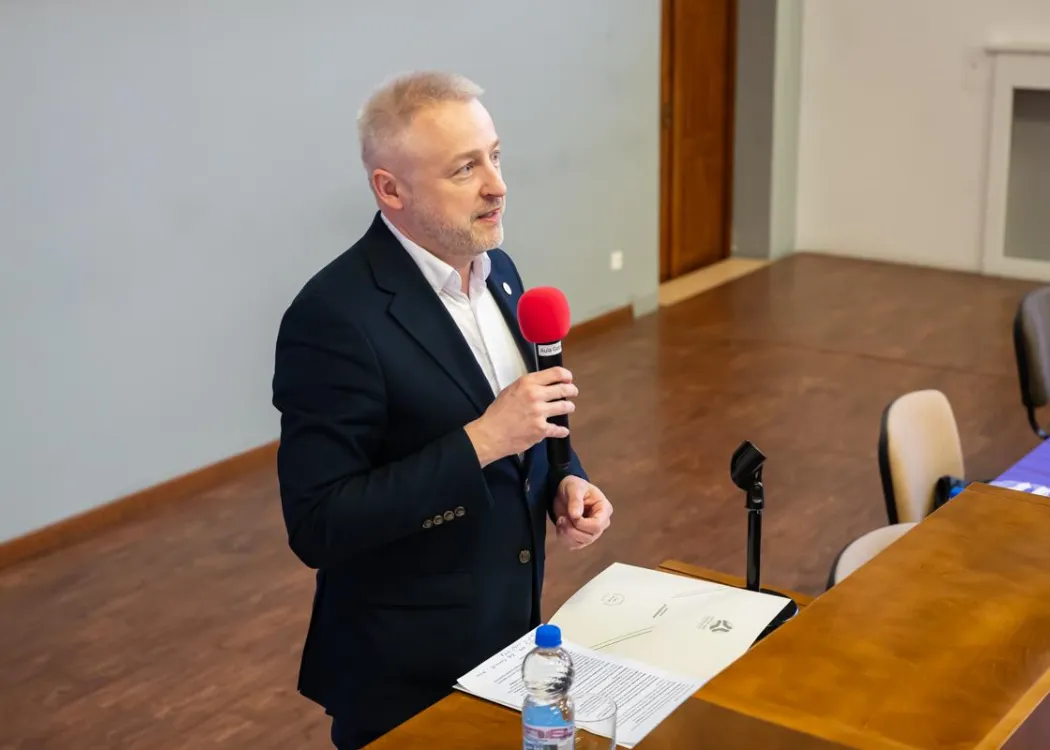 Prorektor Sawicki przemawia