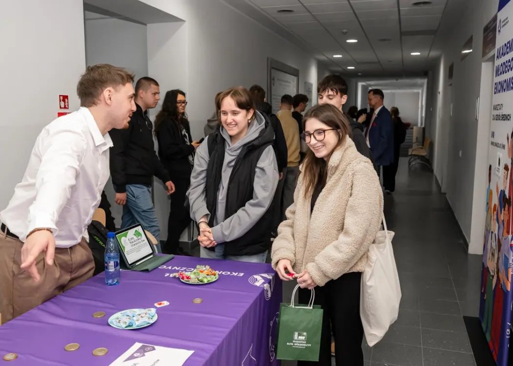 Uczestnicy dnia z ekonomią - Akademia Młodego Ekonomisty