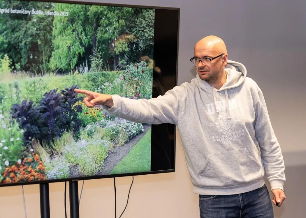 Mariusz Antolak podczas wykładu