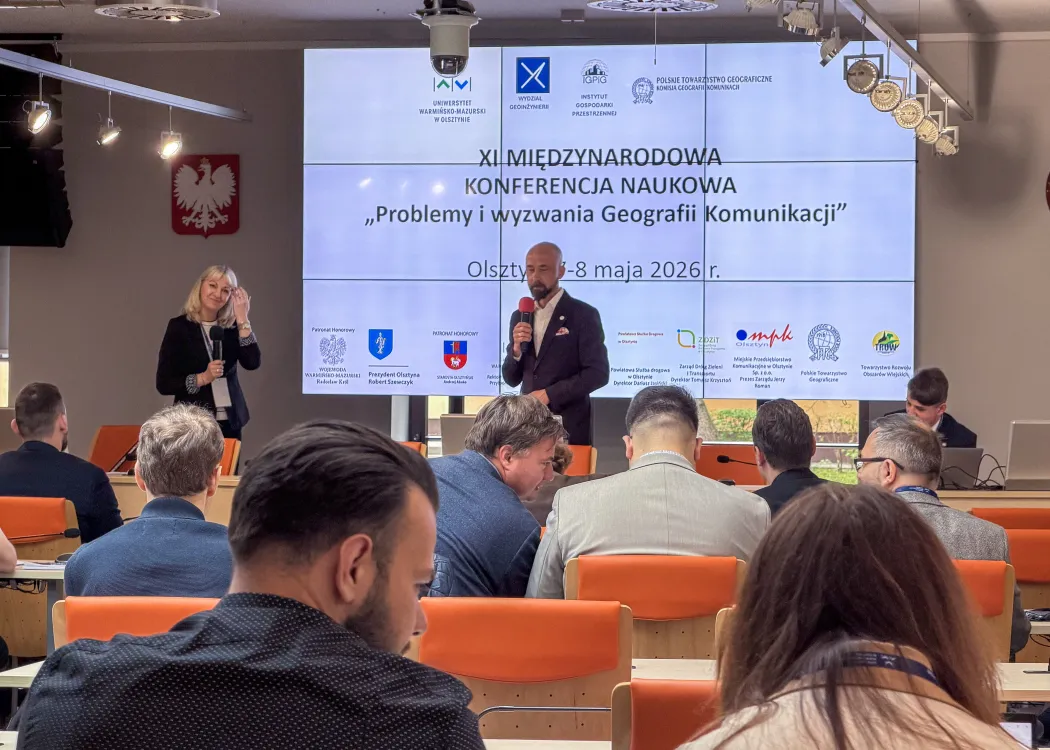 Konferencja geografia komunikacji: przemawia prorektor