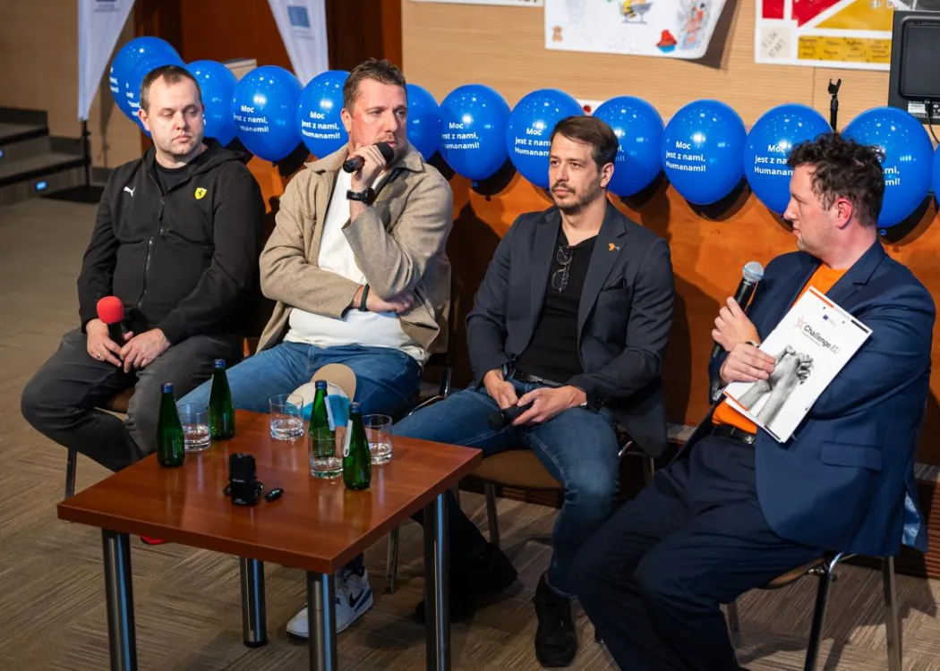 Debata "Human w digitalu" 2026: uczestnicy debaty 