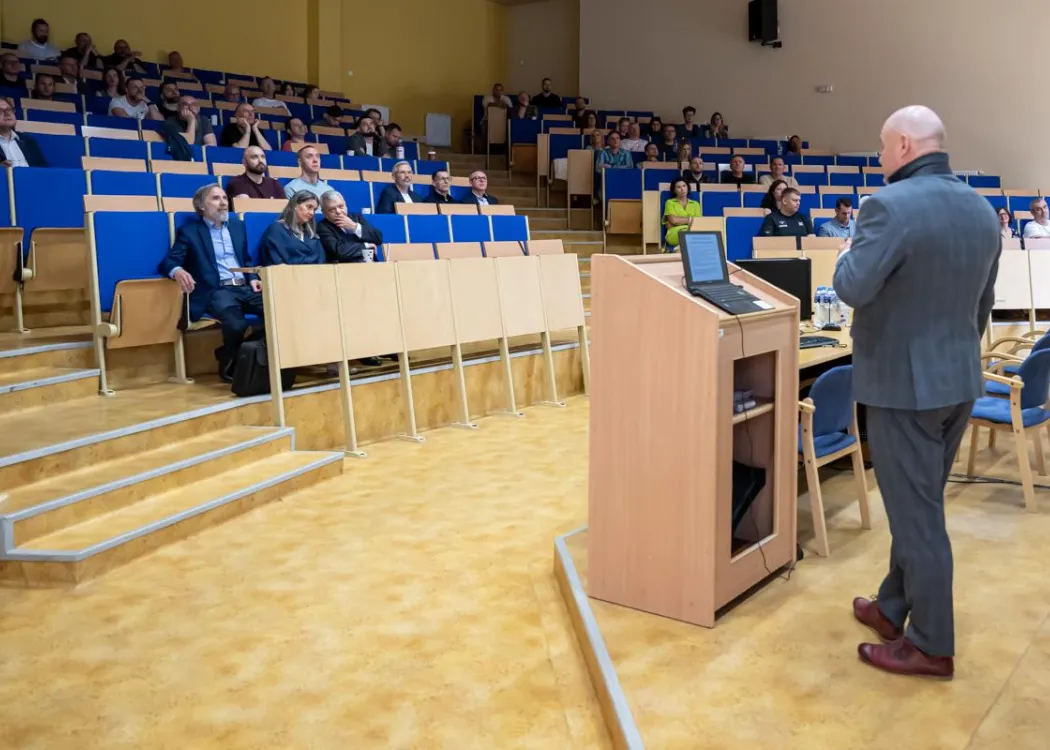 Uczestnicy seminarium dla ratowników medycznych 