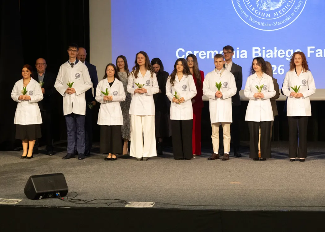 Biały Fartuch 2026 na UWM: studenci i mentorzy na scenie