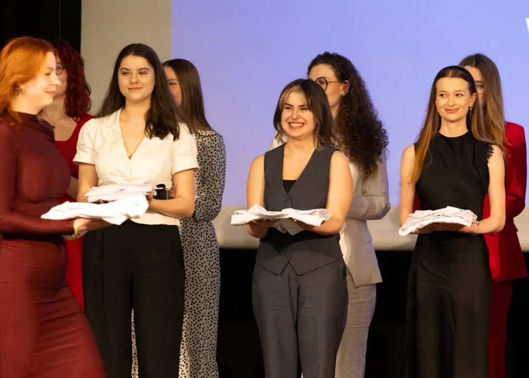 Biały Fartuch 2026 na UWM: studenci i mentorzy na scenie