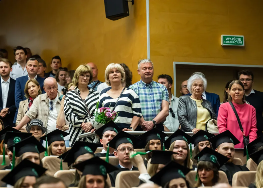 rozdanie dyplomów na Wydziale Medycyny Weterynaryjnej UWM