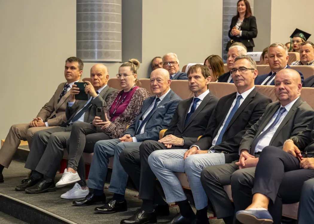 rozdanie dyplomów na Wydziale Medycyny Weterynaryjnej UWM