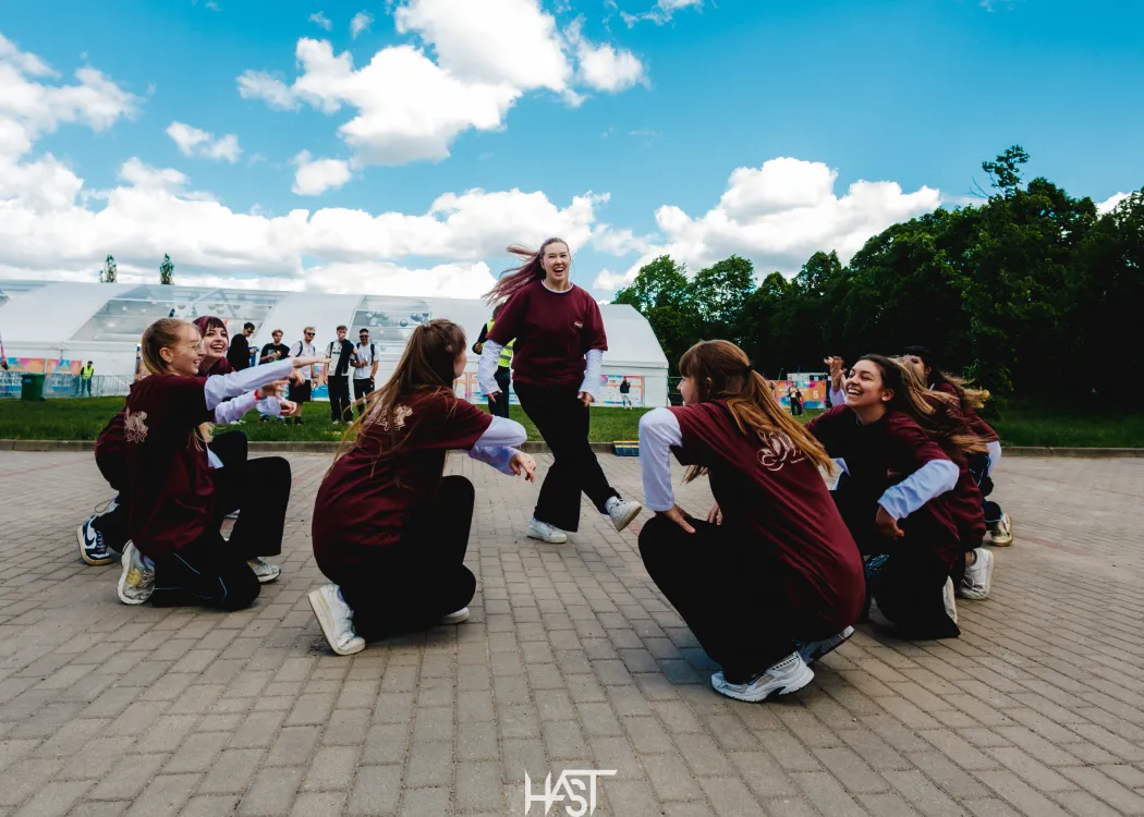 Kortowiada 2026: studenci tańczą makarenę