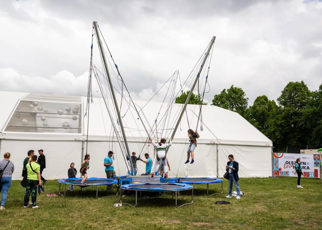 Uczestnicy Olsztyn LOVE Nauka: trampolina 