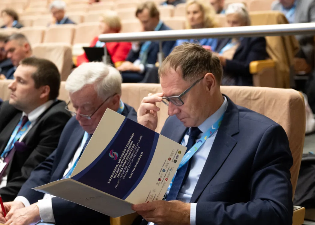 Uczestnicy Zjazdu Katedr, Zakładów i Zespołów Badawczych Publicznego Prawa Gospodarczego