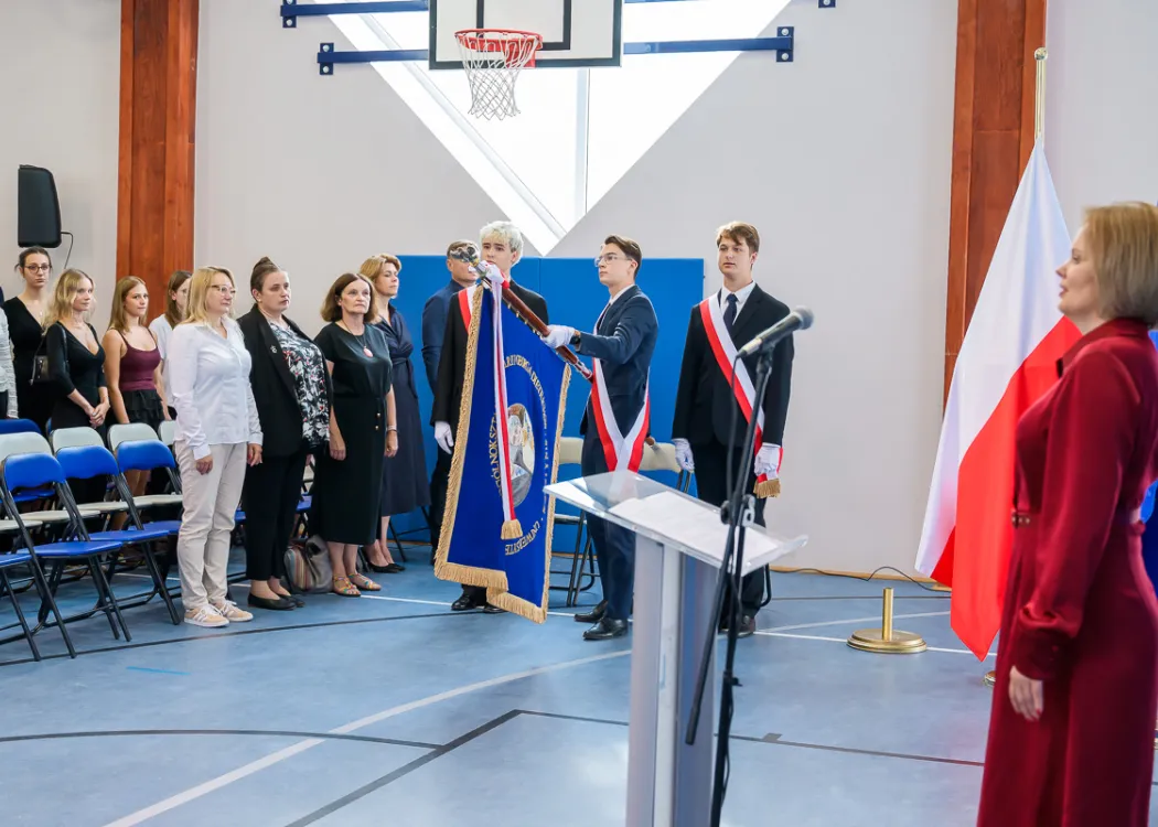 Uniwersyteckie XII LO w Olsztynie rozpoczęło nowy rok szkolny