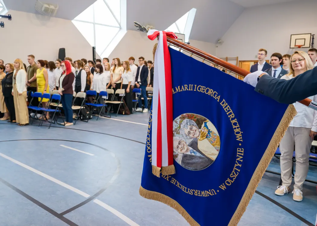 Uniwersyteckie XII LO w Olsztynie rozpoczęło nowy rok szkolny