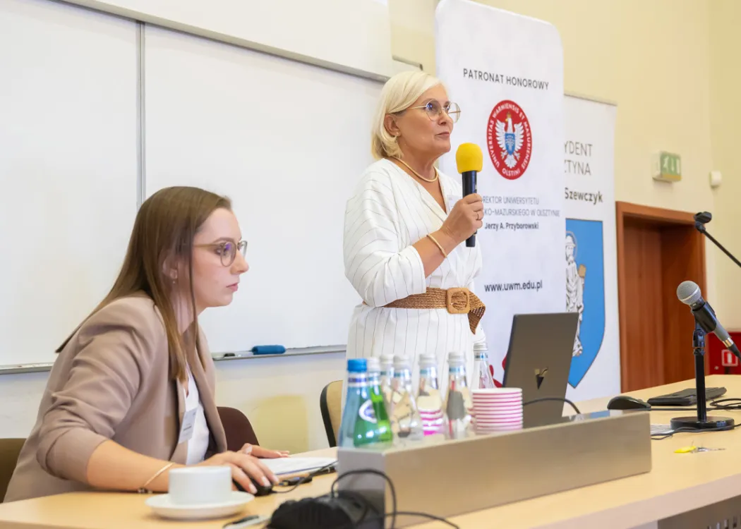 VIII Międzynarodowa Konferencja Komisji Socjolingwistyki: prelegentka
