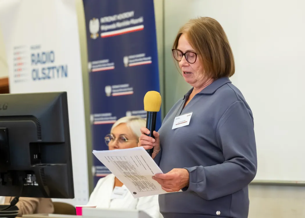 VIII Międzynarodowa Konferencja Komisji Socjolingwistyki: prelegentka