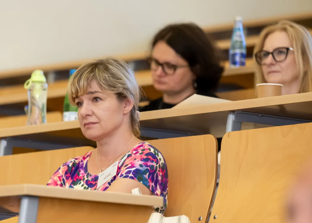 VIII Międzynarodowa Konferencja Komisji Socjolingwistyki: uczestnicy podczas wykładu