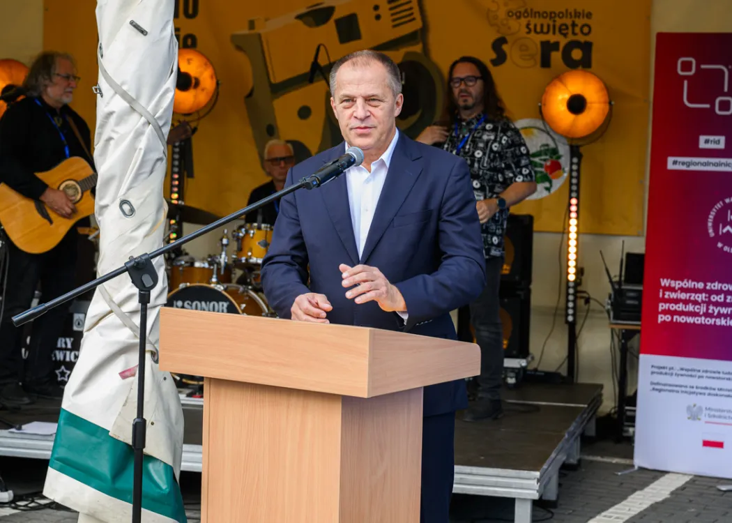 11. Święto Sera: reprezentant urzędu przemawia
