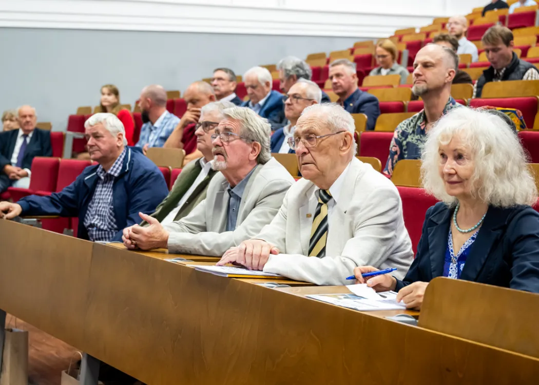 Uczestnicy konferencji „Rybactwo śródlądowe we współczesnym świecie. 1951 → 2026 → 2051”