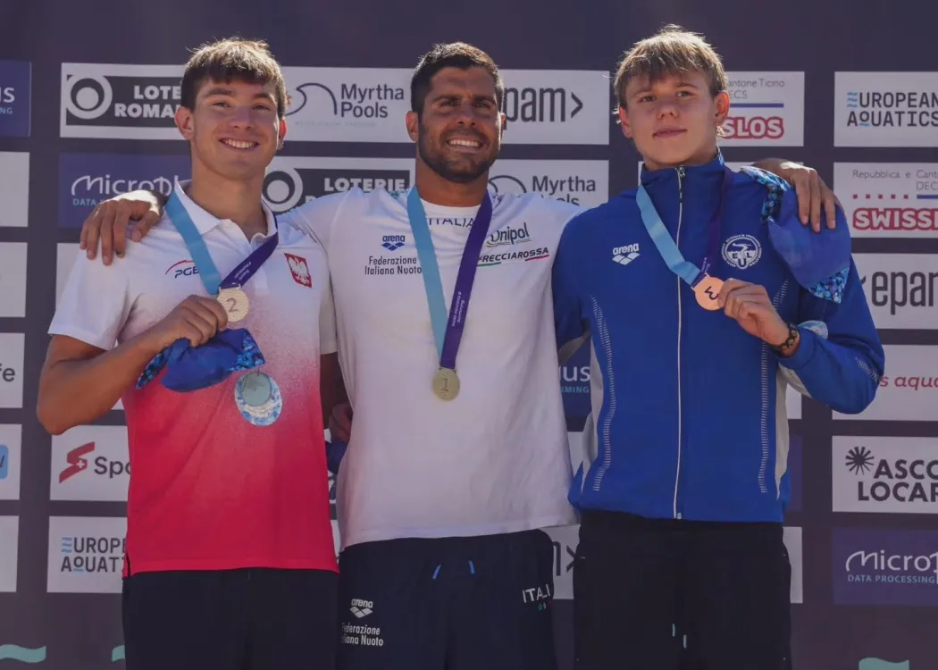Bartosz Kapała (pierwszy z lewej) na podium zawodów Pucharu Świata 