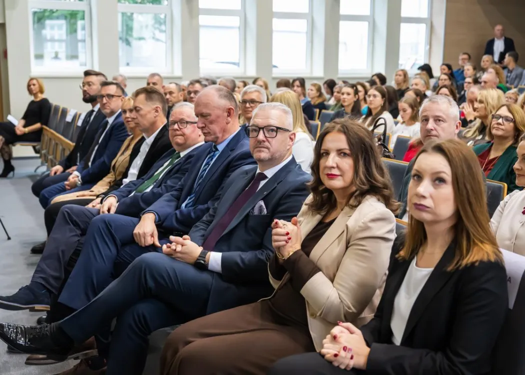 Publiczność na konferencji dotyczącej bezpieczeństwa i jakości żywności 