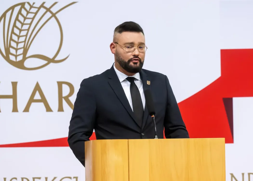 Konferencja „Żywność – bezpieczeństwo, jakość, zdrowie”: prelegent na mównicy 