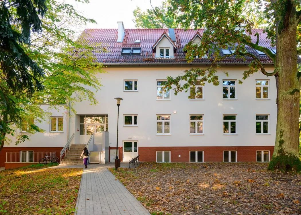 Odnowiony budynek Wydziału Geoinżynierii 