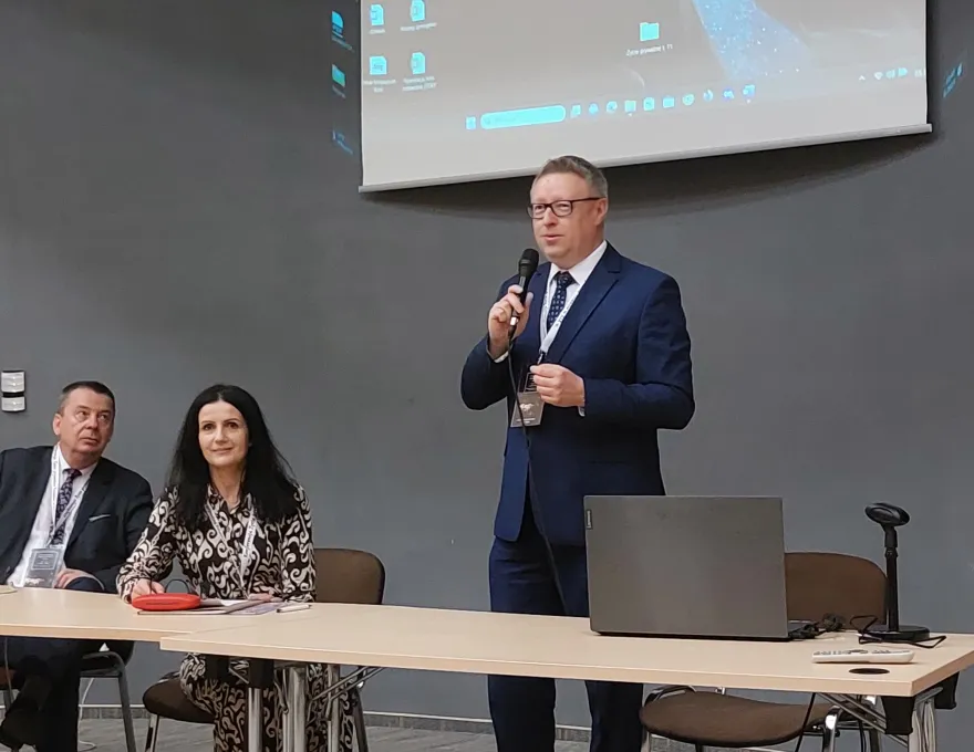 organizatorzy poprzednich edycji konferencji 