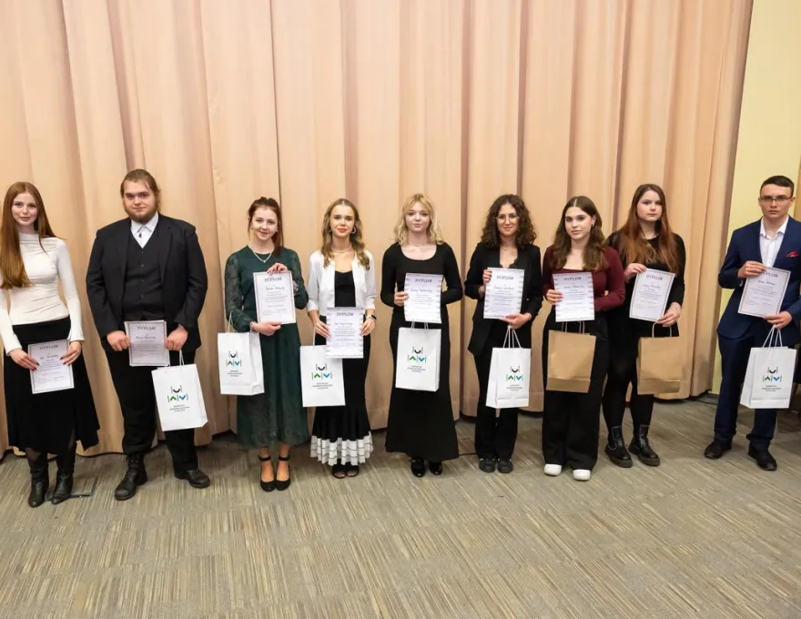 Laureaci X edycji konkursu recytatorskiego Polska poezja XX i XXI wieku 