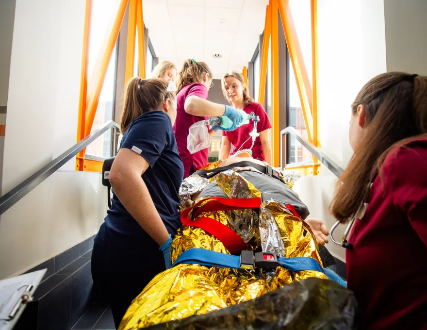 zdjęcie ilustracyjne, które zapowiada zawody symulacji medycznej 