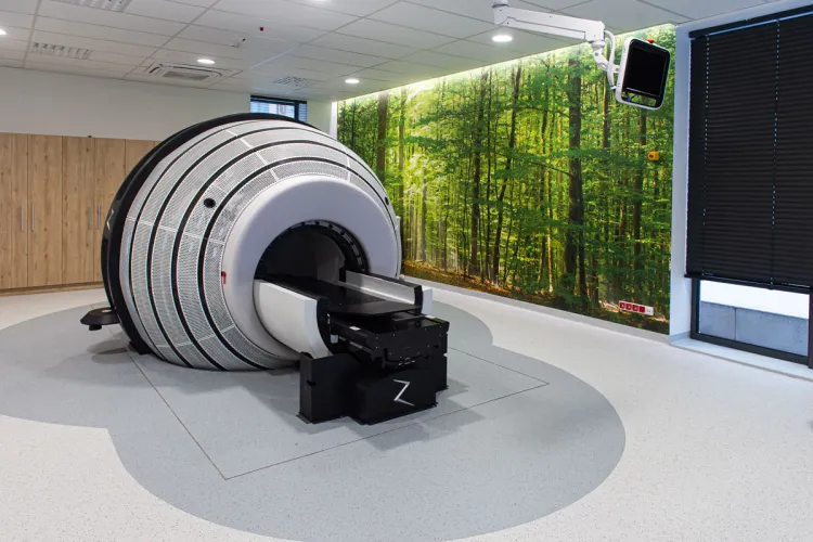 Mikroakcelerator ZAP-X w Uniwersyteckim Szpitalu Klinicznym