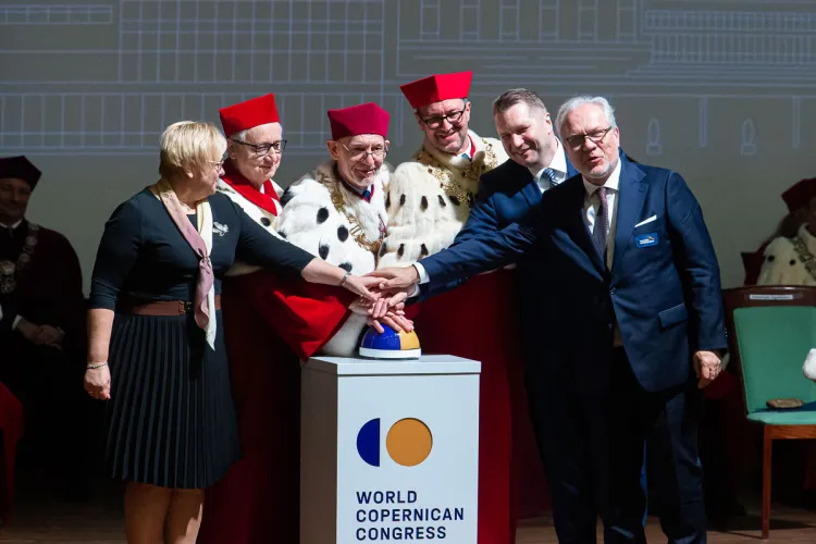 rektorzy otwieraja kongres