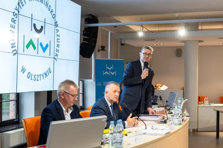 Rektor UWM podczas posiedzenia Senatu UWM - 27 czerwca 2023 r.