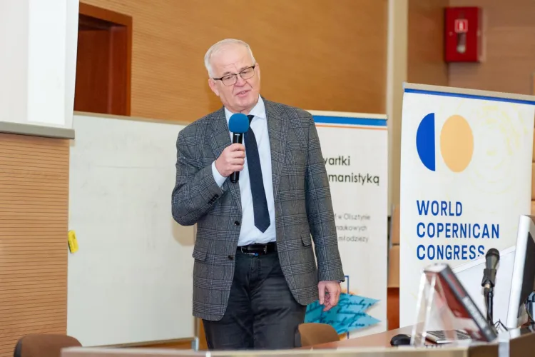 prof. Krzysztof Mikulski