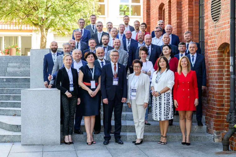 Uczestnicy Konferencji Prorektorów ds. Kształcenia i Studenckich Polskich Uczelni Technicznych