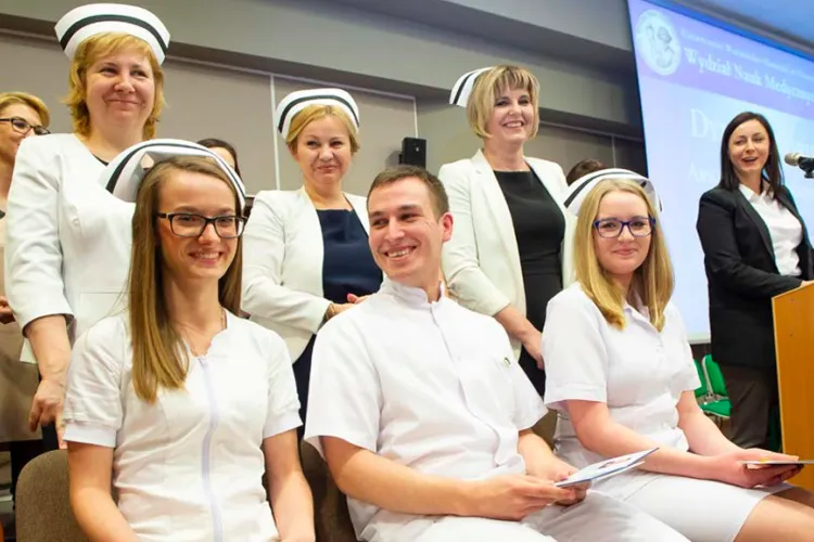 dyplomatorum pielęgniarstwa