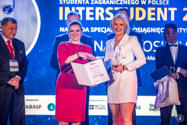 Evelina Voloskova z UWM z nagrodą Interstudent 2024 Fot. Politechnika Poznańska 