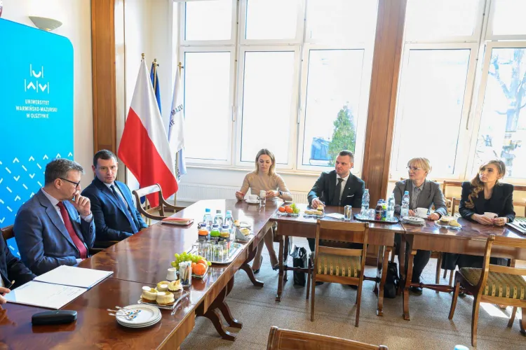 Spotkanie władz UWM z Santander Bank Polska