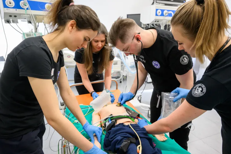 Zawody symulacji medycznej na UWM