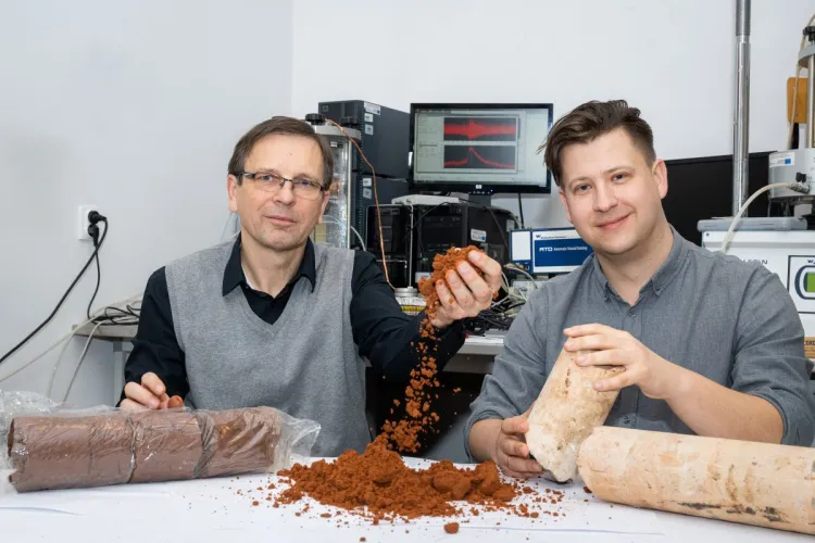 dr inż. Ireneusz Dyka i dr inż. Marcin Bujko