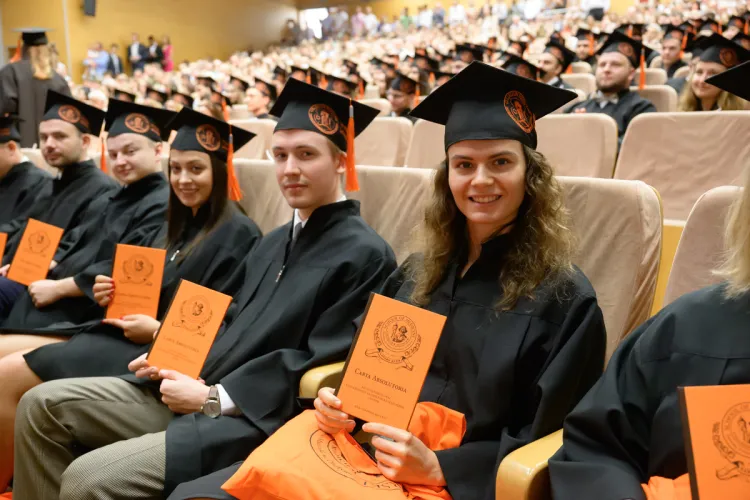 Absolwenci kierunku lekarskiego UWM 2024