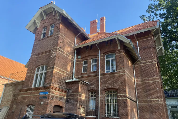 Budynek na Heweliusza