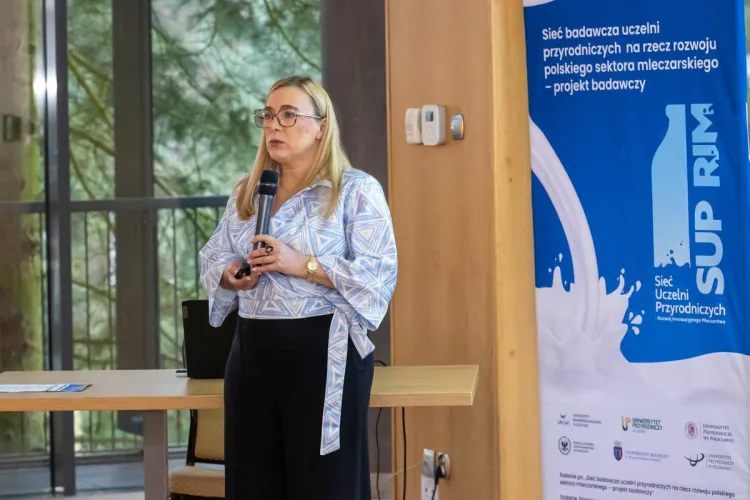 Prof. Justyna Żulewska podczas seminarium projektu SUP-RIM