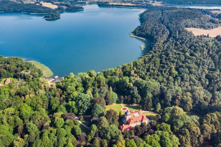 jezioro kortowskie z drona